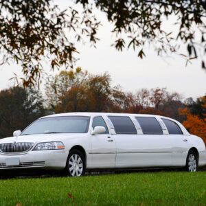 Lincoln Limousine Ride Dubai