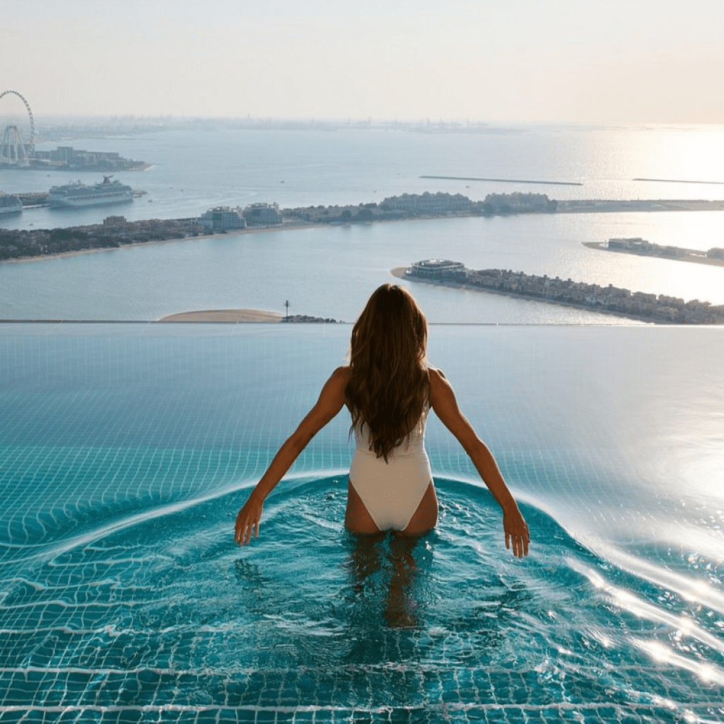 AURA SKYPOOL Dubai: Sunrise or Evening Pool Experience