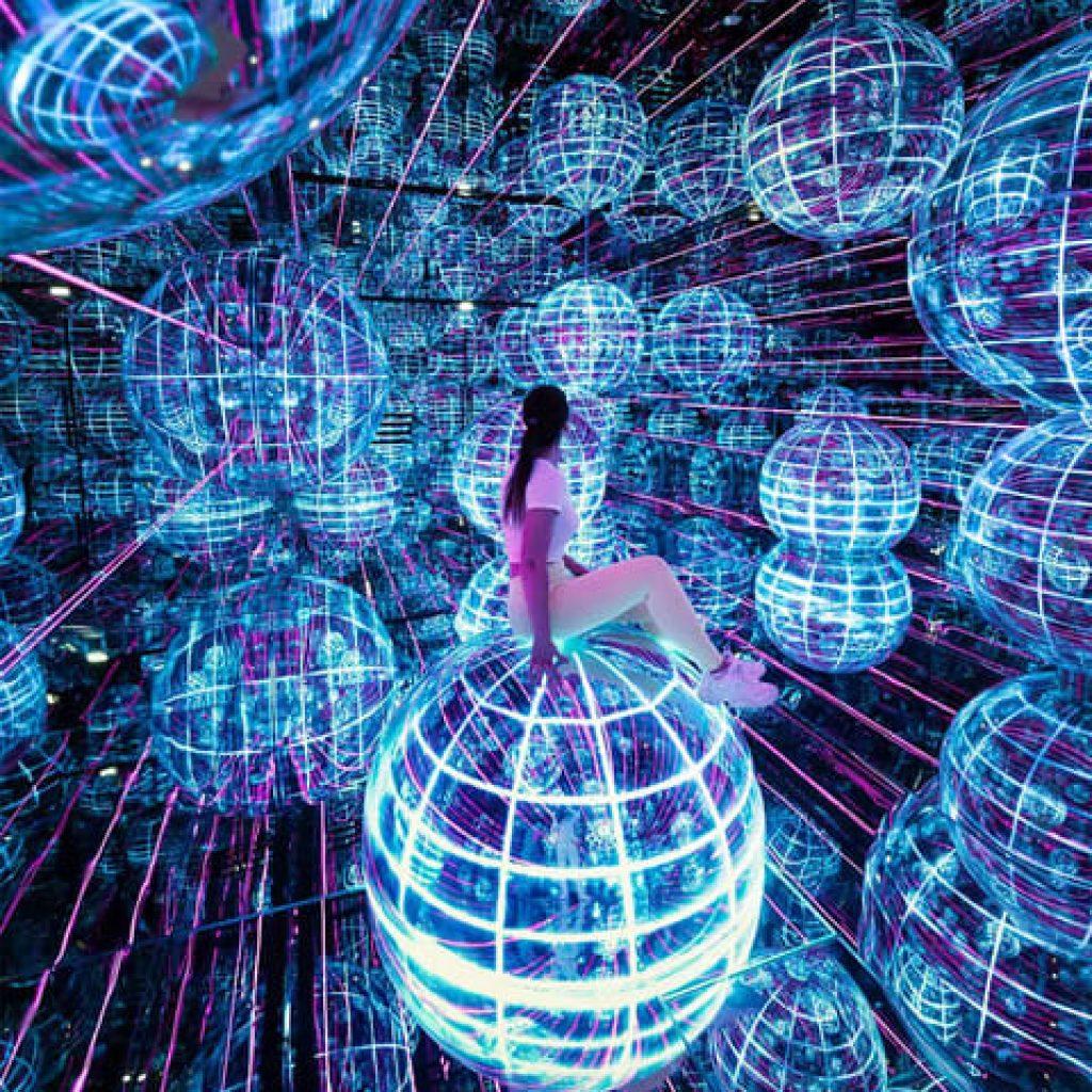 IMG World + Free Aya Universe Admission Tickets
